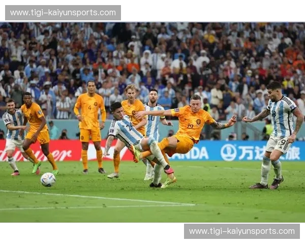 战火重燃：2010巴西vs荷兰，一场未完待续的宿命对决